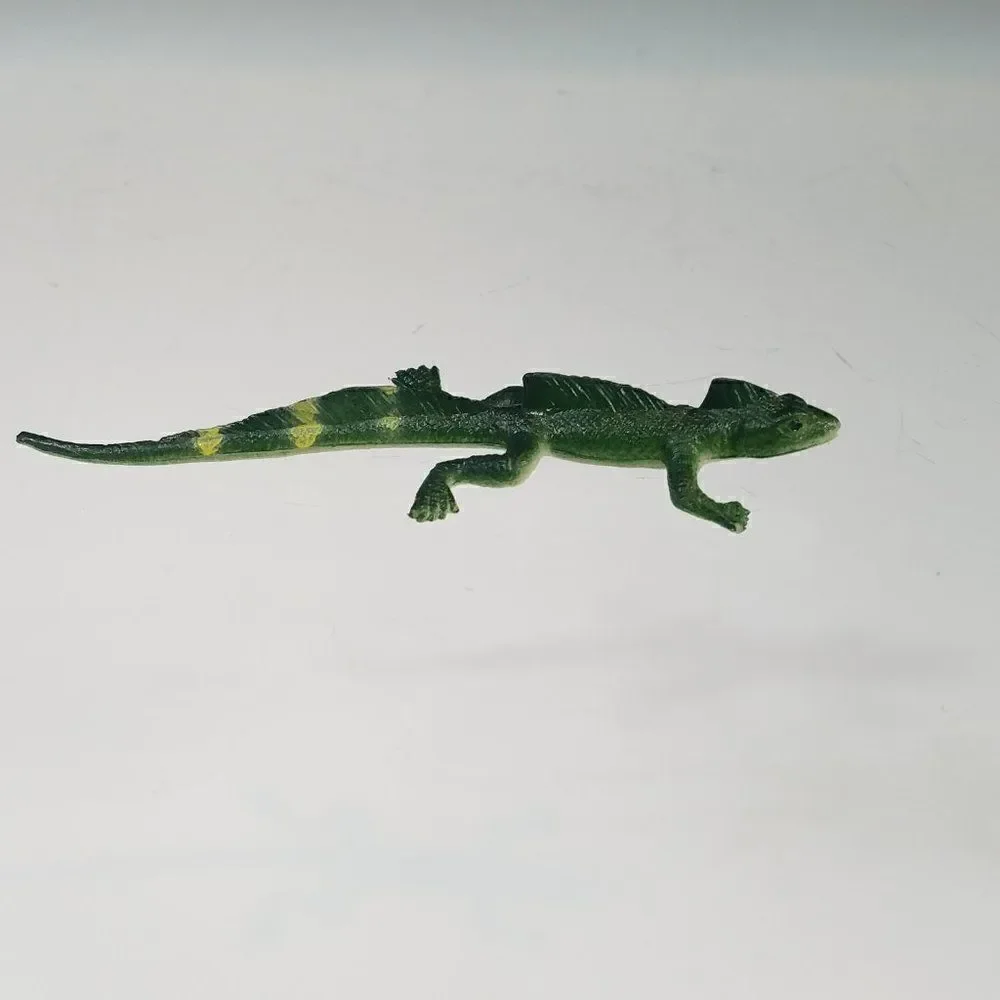 Gecko Lizard Plastic Toy Aquarium Reptile Decor 4.5 Inch Long